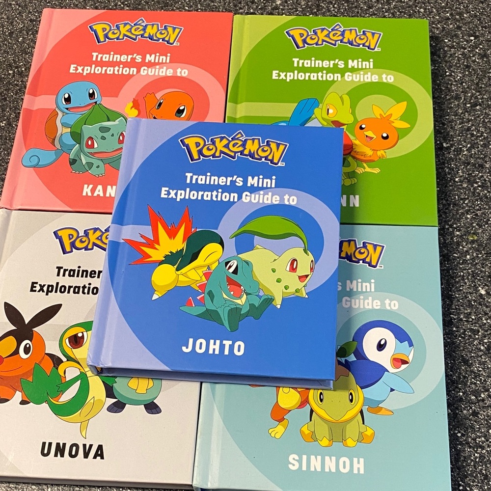 Pokémon Trainer's Mini Exploration Guide Set of Five